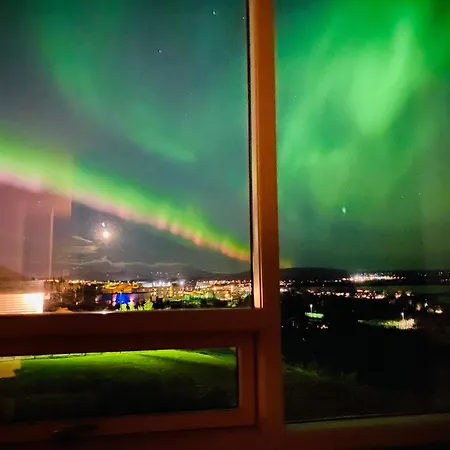 Stunning Townhouse By The * Reykjavik